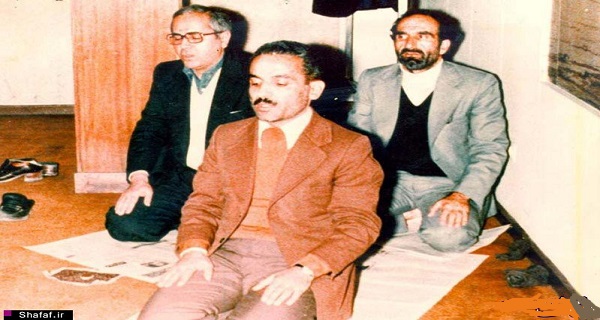 چگونه كارمندان مي توانند ميان ثواب نماز اول وقت و رضايت ارباب رجوع، جمع كنند؟